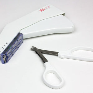 Sterile Disposable Surgical Skin Stapler with Staples and Remover